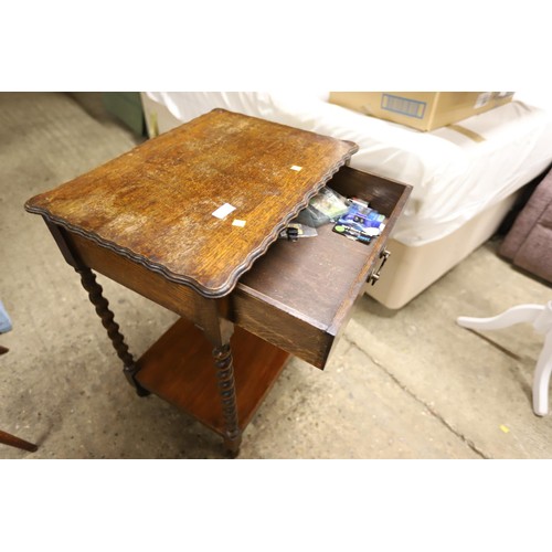 543 - Barley twist occasional/hall table with drawer