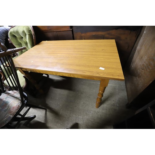 547 - Rectangle kitchen table