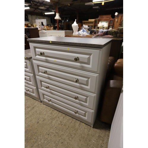 583 - Large4 drawer chest