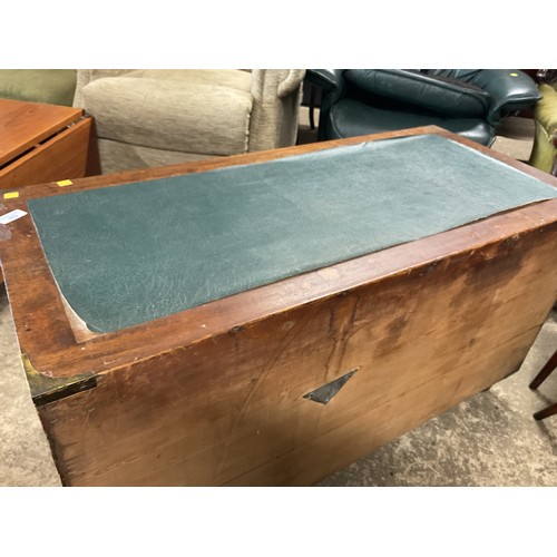 536 - Chest of 1 long & 2 short drawers (top  half)