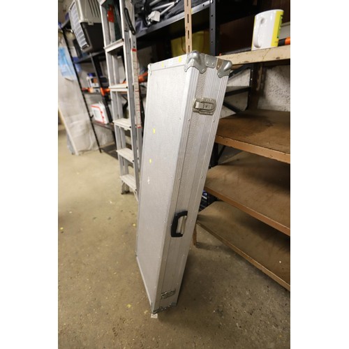 101 - Aluminium flight box, large