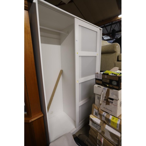 585 - White sliding door wardrobe