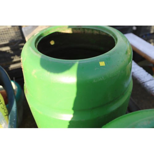 52 - 2 x green water butts with taps