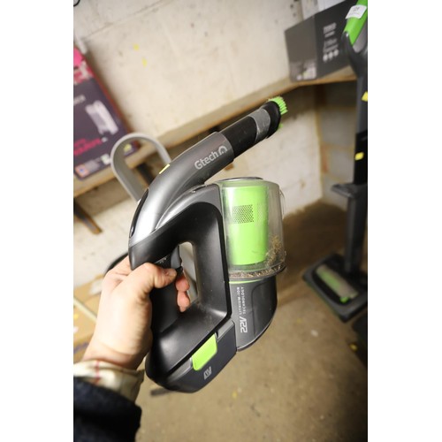 117 - 22v battery G tech hand held hoover & extension lead- warranted until noon tues following the above ... 