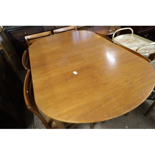 562 - Nathan teak extending dining table & set of 6 chairs