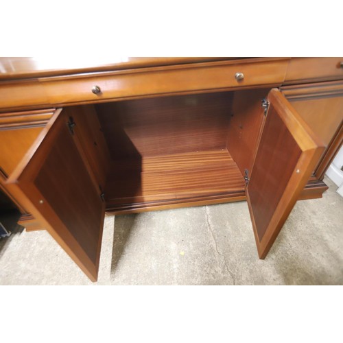 574 - Large modern mirror back sideboard