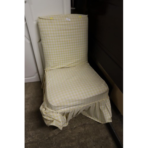 577 - Bedroom chair