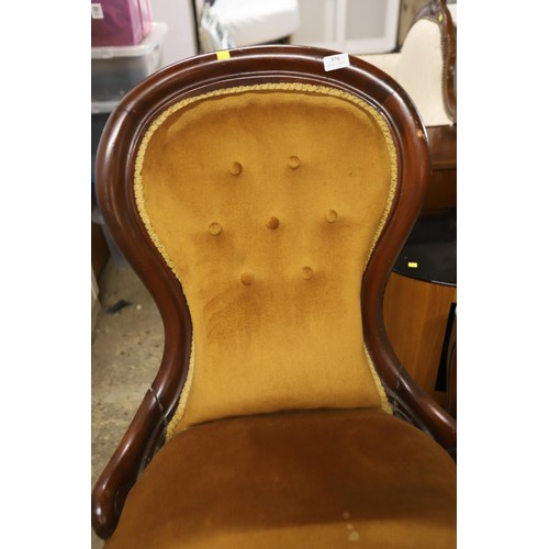 576 - Pair of victorian button back chairs