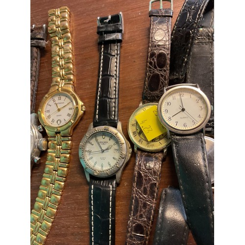 378 - Qty of watches