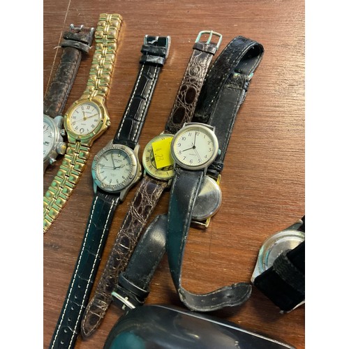 378 - Qty of watches