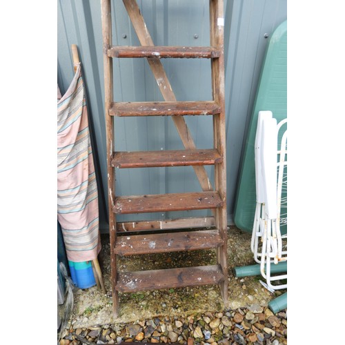 6 - Large wooden folding step ladder a/f