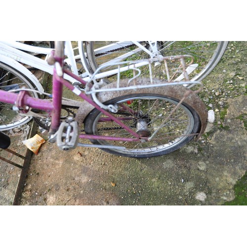 53 - Ladies shopper bike purple