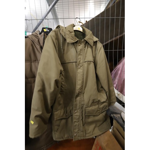 92 - 3 x gents coats size medium