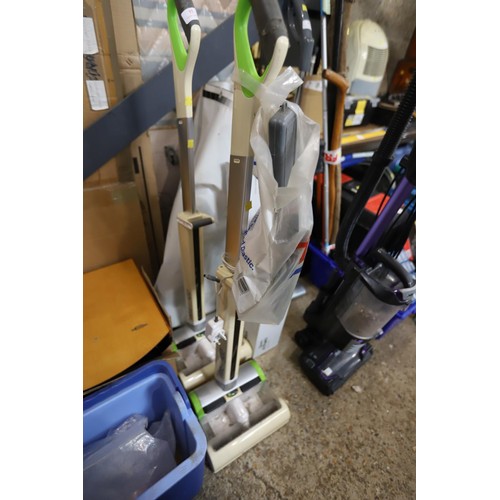 93 - 2 air RAM cleaners for spares & repairs, plus 1 charger - warranted until 12 noon Tuesday following ... 