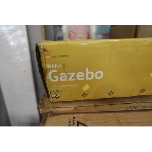 115 - White gazebo 2.7 x 2.7 m in box