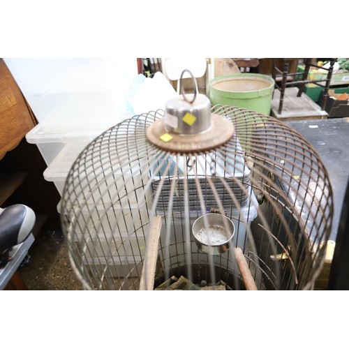 130 - Large parrot cage