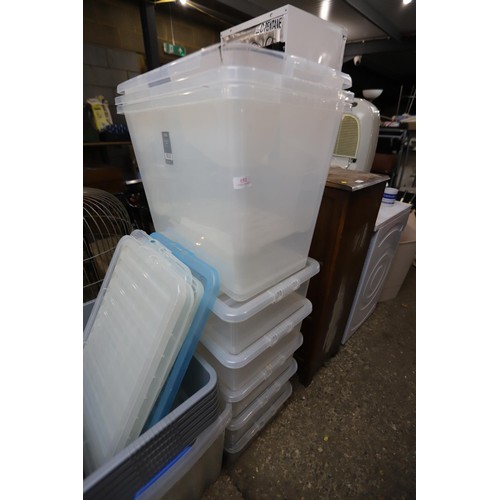 152 - Qty of storage tubs