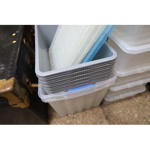 152 - Qty of storage tubs