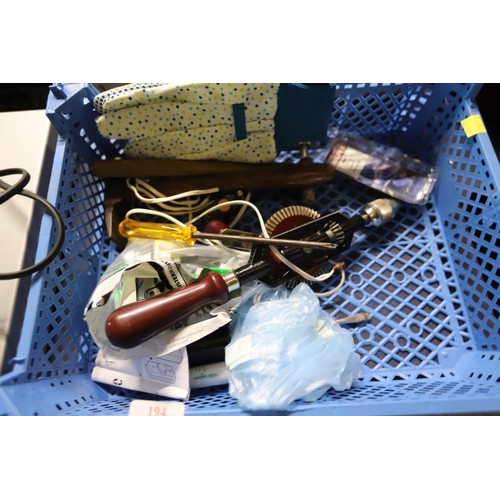 194 - Small crate of hand tools & various multi purpose/garden gloves