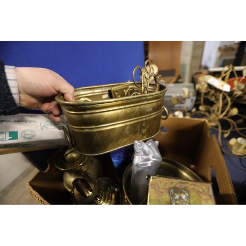 233 - Box of brass items, 2 oil lmps with glass, plant holders & engraved box