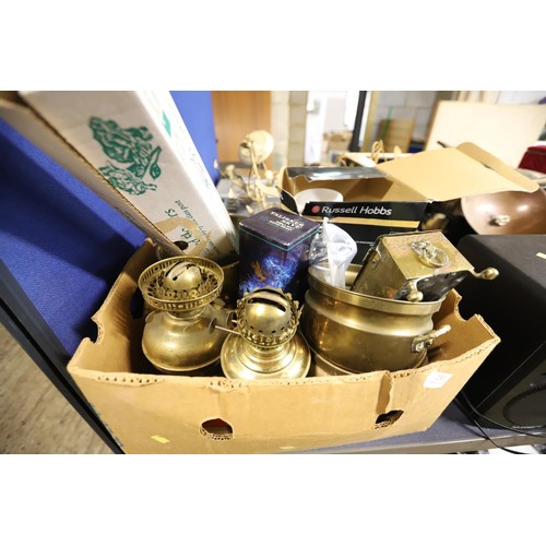 233 - Box of brass items, 2 oil lmps with glass, plant holders & engraved box