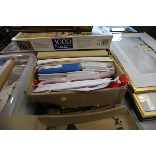 272 - Qty of envelopes, greeting cards, document box & paper