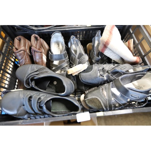 282 - 2 crates, incl various ladies shoes, boots sizes 5/6/7 & handbags