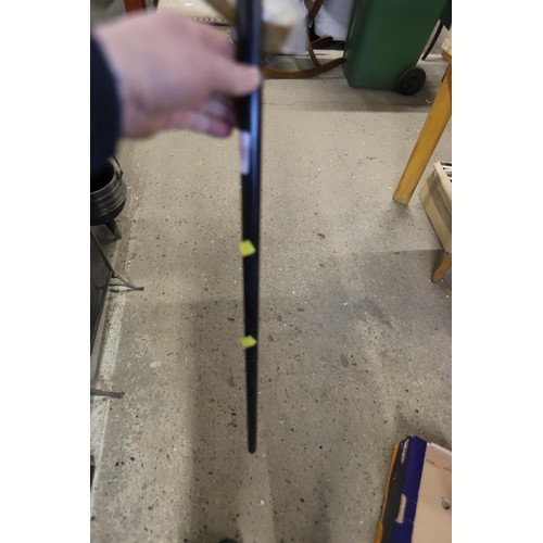 322 - Silver top walking stick (broken handle)