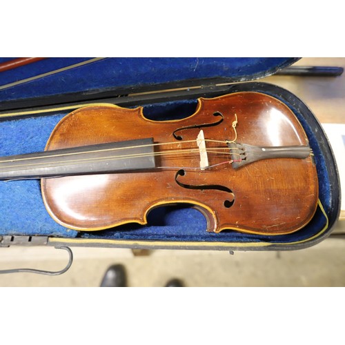 323 - Antique wooden violin & wooden case