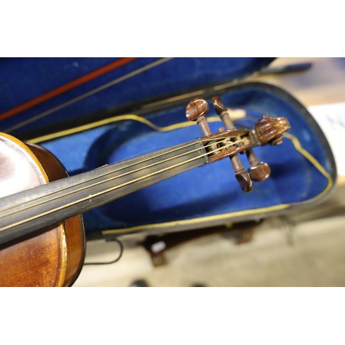 323 - Antique wooden violin & wooden case