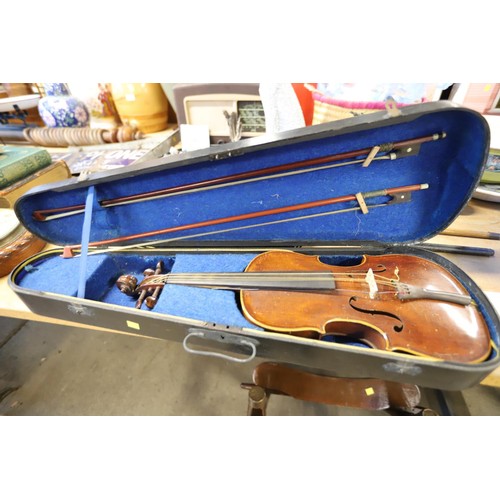 323 - Antique wooden violin & wooden case