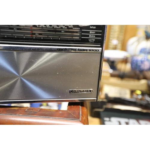 345 - Vintage Grundig battery melodyboy 1000 radio