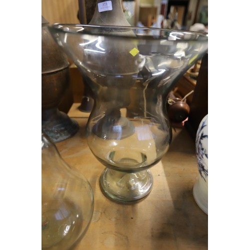 372 - Large glass unused items