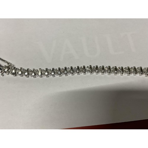 346 - White gold & diamond bracelet