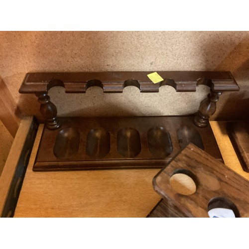 396 - Collection of wooden pipe racks