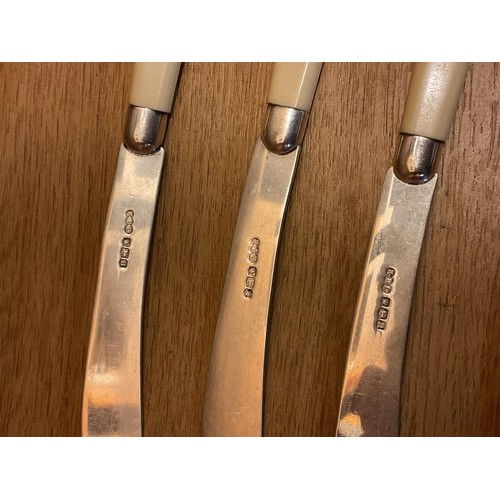 407 - Set of six silver hallmarked blade butter knives