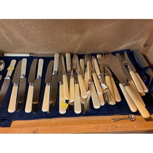 409 - Qty of plated cutlery, incl Mappin & Web