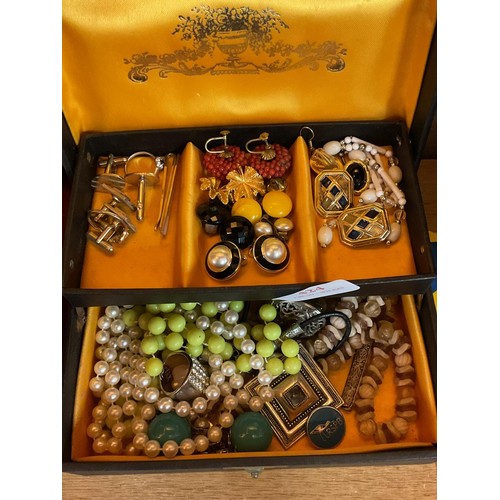 424 - Jewellery box & contents x2