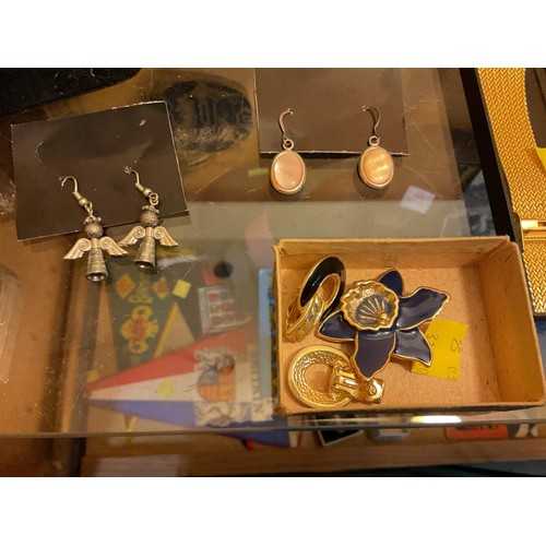 442 - Necklace display stand & contents, enamel brooch, earrings, limit watch, numerous pin badges, etc