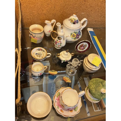 452 - Child's tea sets & miniature pottery for dolls house