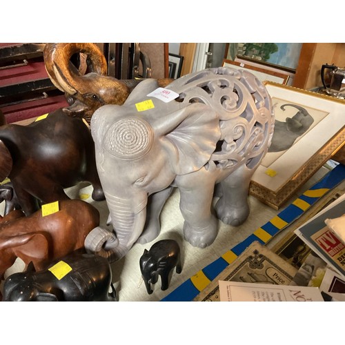 500 - Various elephant figures