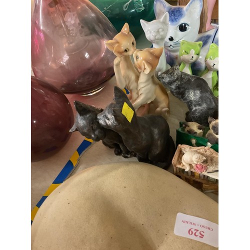 529 - Collection of various cat ornaments