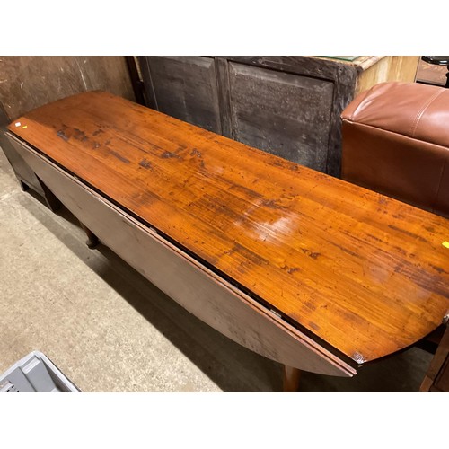 537 - Large vintage wake table - cherry wood