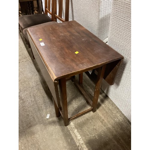 542 - Small table