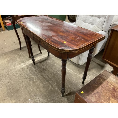 547 - Antique tea table