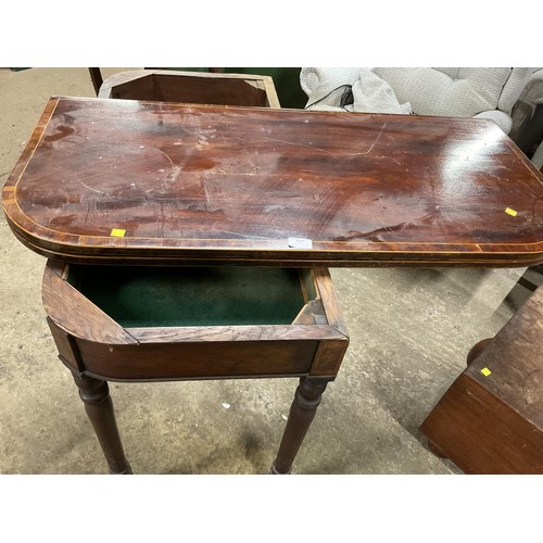 547 - Antique tea table