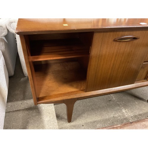 549 - Vintage jentique sideboard