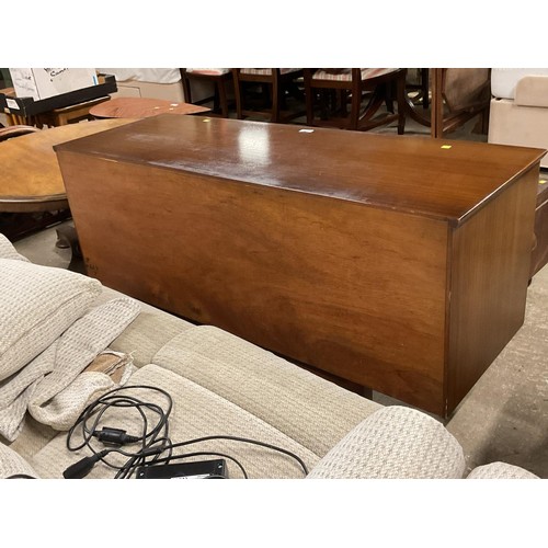 549 - Vintage jentique sideboard