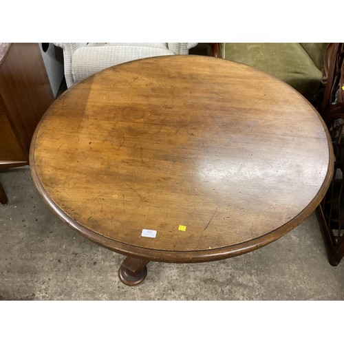 552 - Victorian tilt top coffee table