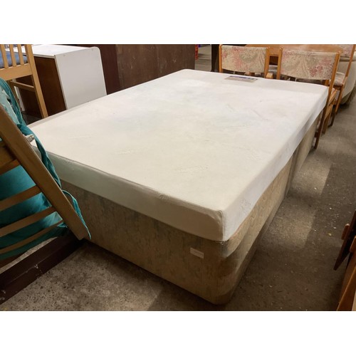 587 - Double bed with double Tempur mattress